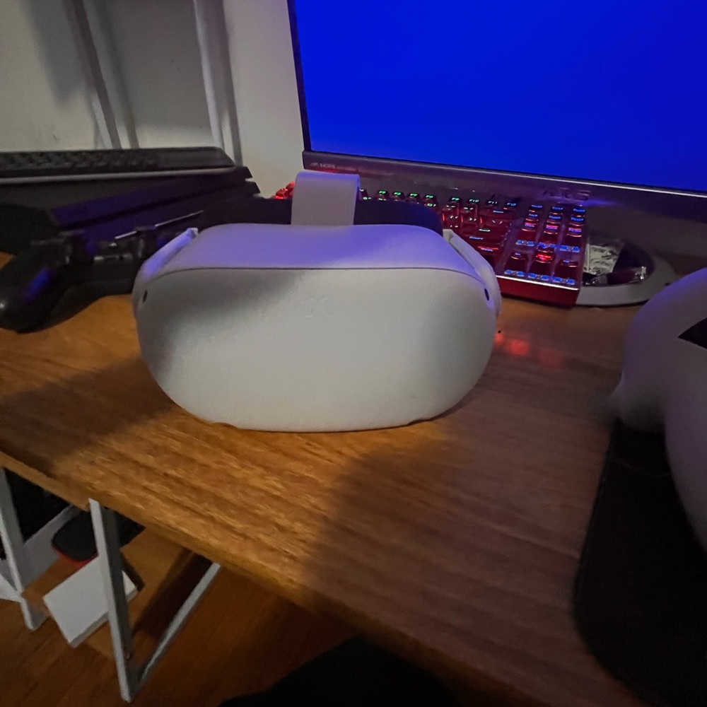 VR META QUEST 2 - Picture 7 of 11
